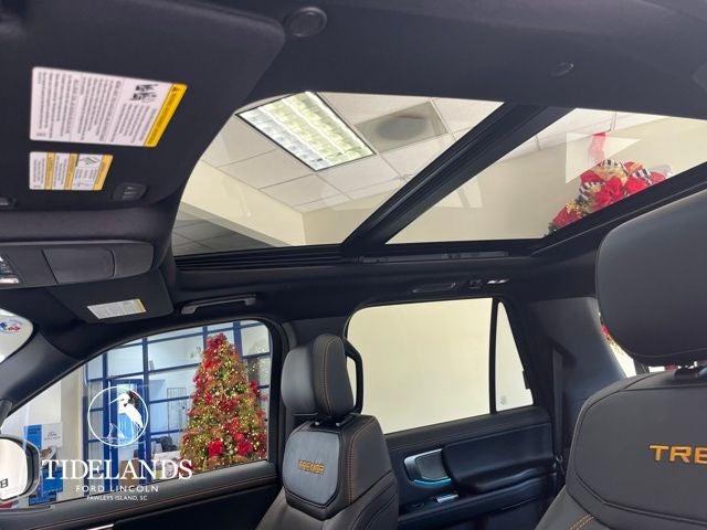 2025 Ford Expedition TREMOR®