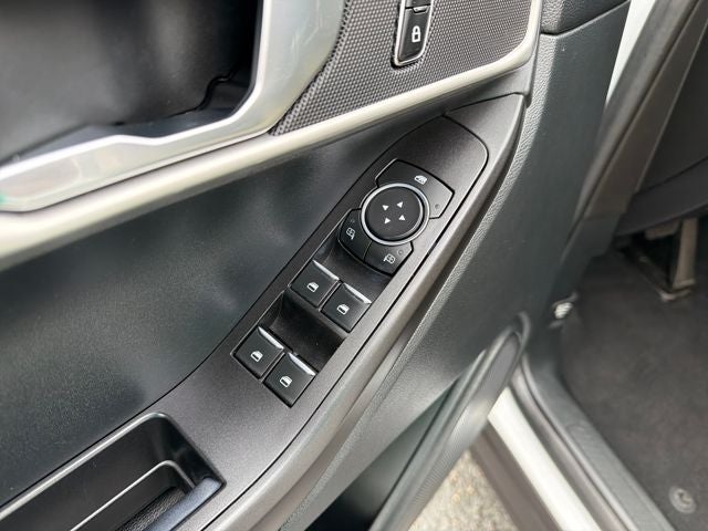 2021 Ford Explorer Base