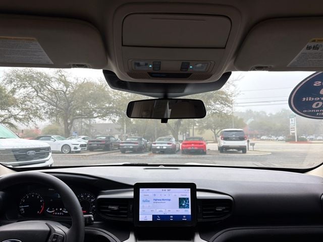 2021 Ford Explorer Base