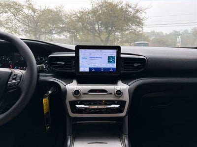 2021 Ford Explorer Base