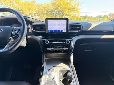 2023 Ford Explorer ST-Line