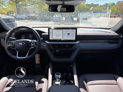 2026 Ford Explorer Platinum™