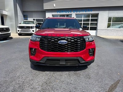 2025 Ford Explorer ST-Line