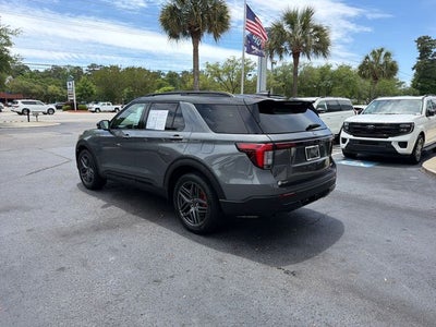 2025 Ford Explorer ST-Line