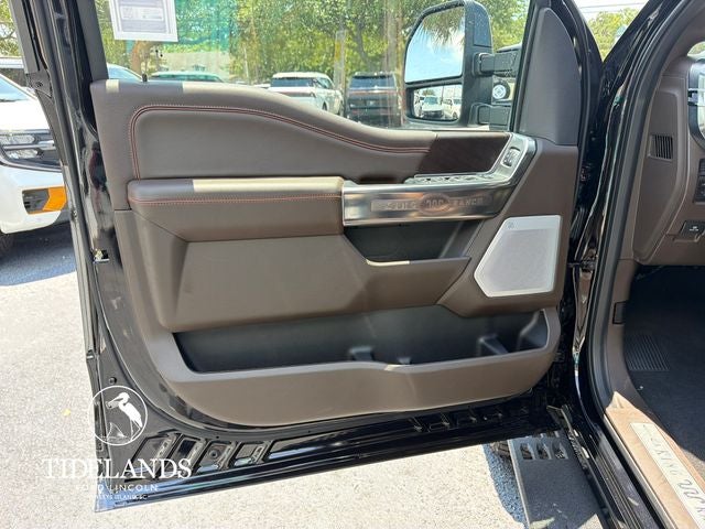 2026 Ford Super Duty F-350® King Ranch®