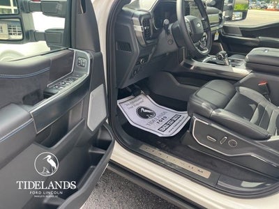 2025 Ford F-150 Platinum®