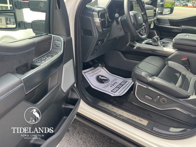 2025 Ford F-150 Platinum®