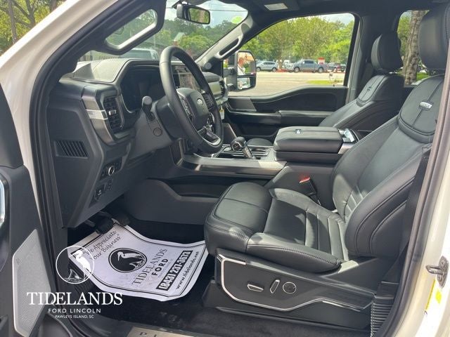 2025 Ford F-150 Platinum®