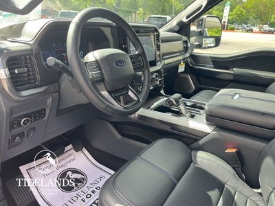 2025 Ford F-150 Platinum®