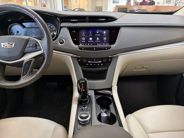 2021 Cadillac XT5 Premium Luxury