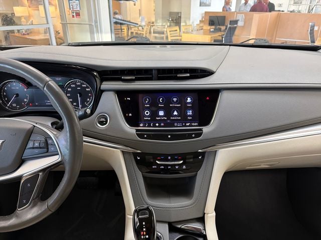 2021 Cadillac XT5 Premium Luxury