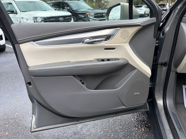 2019 Cadillac XT5 Premium Luxury