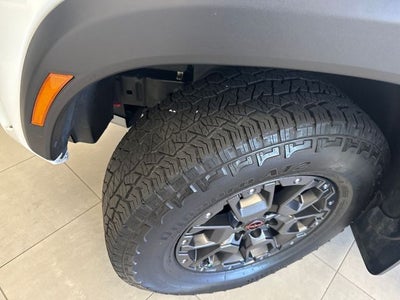 2024 Nissan Frontier PRO-4X