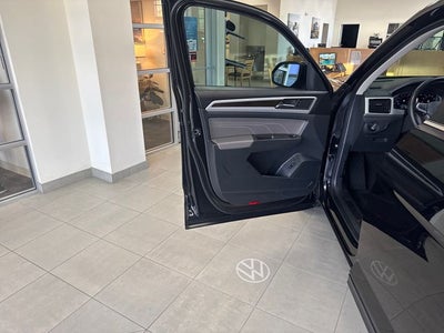 2023 Volkswagen Atlas 2.0T SE w/Technology