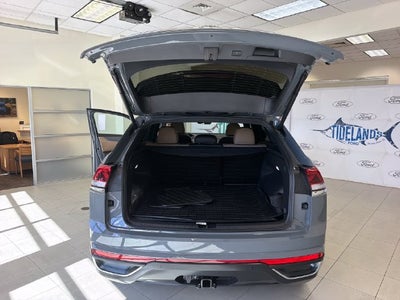 2024 Volkswagen Atlas Cross Sport 2.0T SE w/Technology