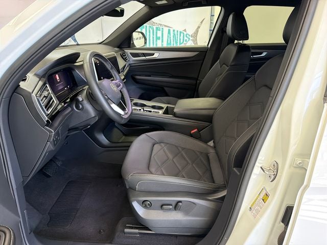 2024 Volkswagen Atlas Cross Sport 2.0T SE