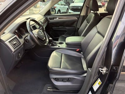 2019 Volkswagen Atlas 2.0T SE w/Technology w/Technology