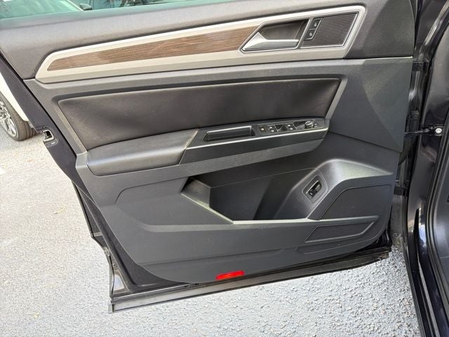 2019 Volkswagen Atlas 2.0T SE w/Technology w/Technology