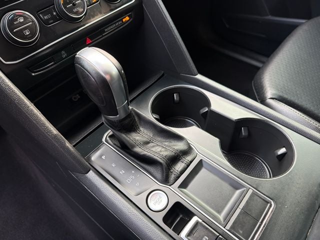 2019 Volkswagen Atlas 2.0T SE w/Technology w/Technology