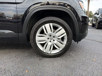 2019 Volkswagen Atlas 2.0T SE w/Technology w/Technology
