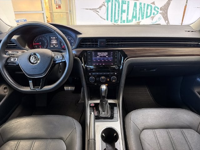 2022 Volkswagen Passat 2.0T Limited Edition