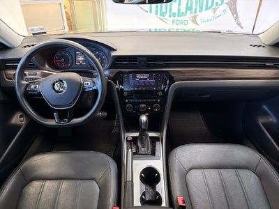 2022 Volkswagen Passat 2.0T Limited Edition