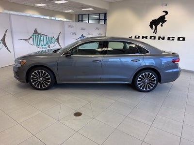 2022 Volkswagen Passat 2.0T Limited Edition