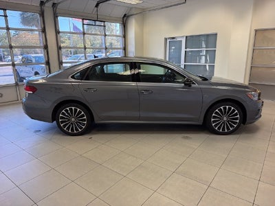 2022 Volkswagen Passat 2.0T Limited Edition