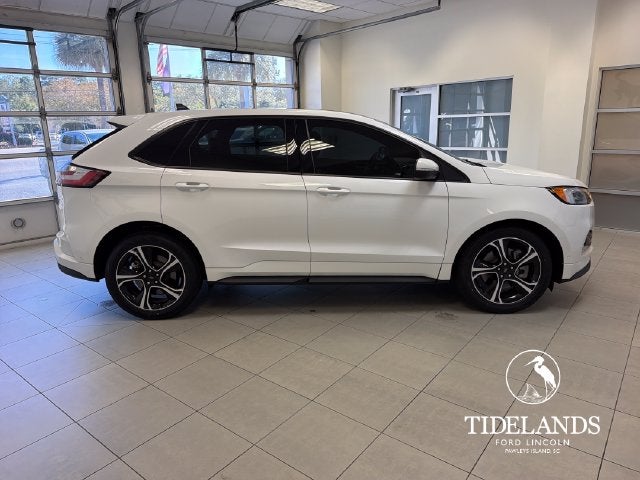 2022 Ford Edge ST