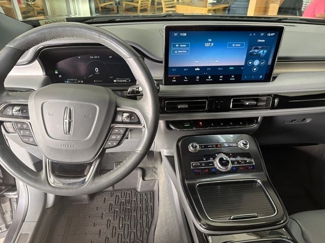 2021 Lincoln Nautilus Reserve