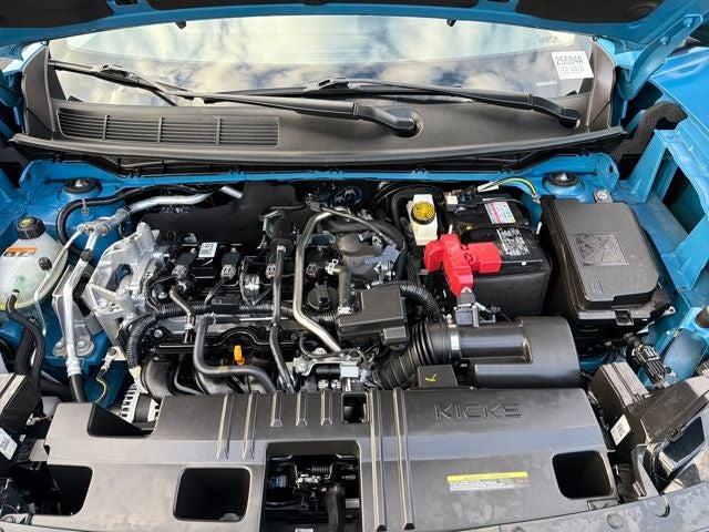 2025 Nissan Kicks SR