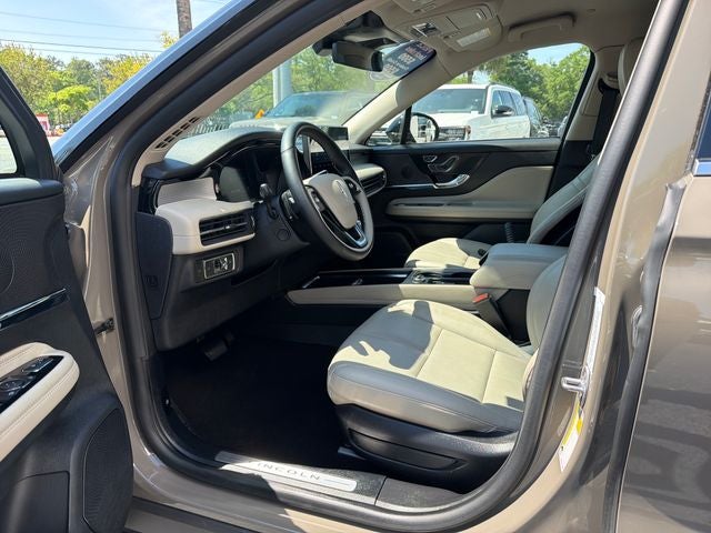 2025 Lincoln Corsair Premiere