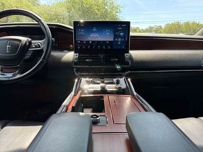2023 Lincoln Navigator Reserve