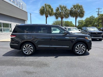 2023 Lincoln Navigator Reserve