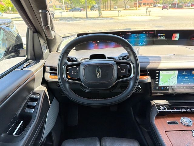 2025 Lincoln Navigator Black Label
