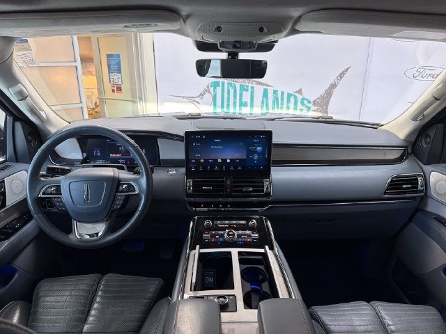 2022 Lincoln Navigator Black Label