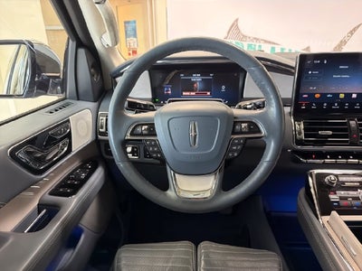 2022 Lincoln Navigator Black Label