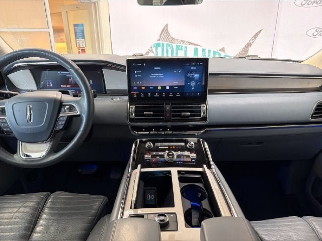 2022 Lincoln Navigator Black Label
