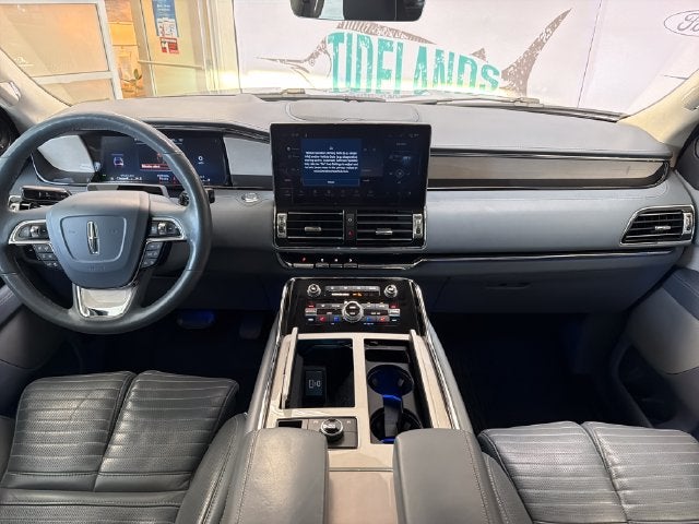 2022 Lincoln Navigator Black Label