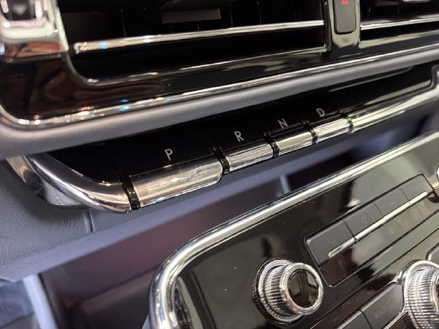 2022 Lincoln Navigator Black Label
