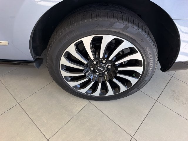 2022 Lincoln Navigator Black Label