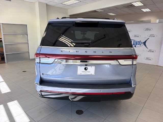 2022 Lincoln Navigator Black Label