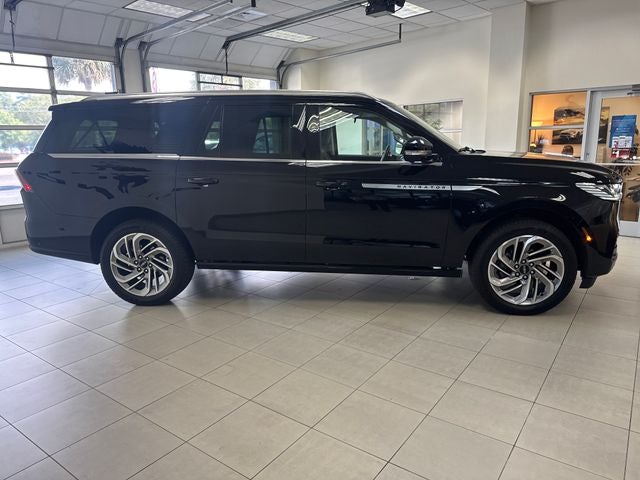 2025 Lincoln Navigator L Reserve