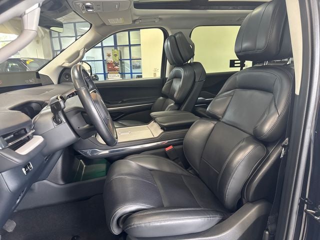 2025 Lincoln Navigator L Reserve