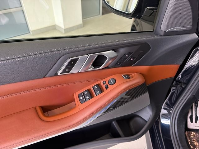 2022 BMW X5 M50i