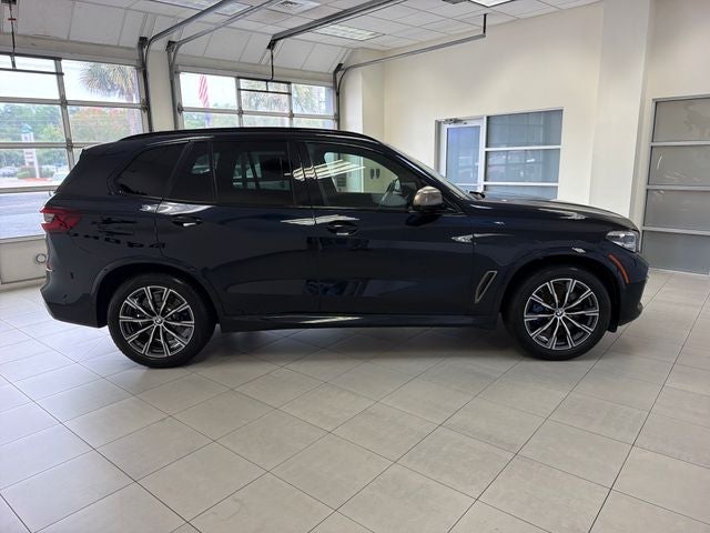 2022 BMW X5 M50i
