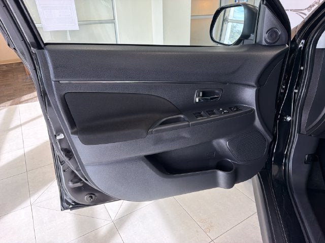 2025 Mitsubishi Outlander Sport 2.0 LE
