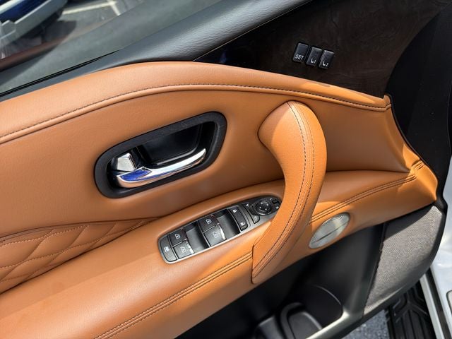 2024 INFINITI QX80 Sensory