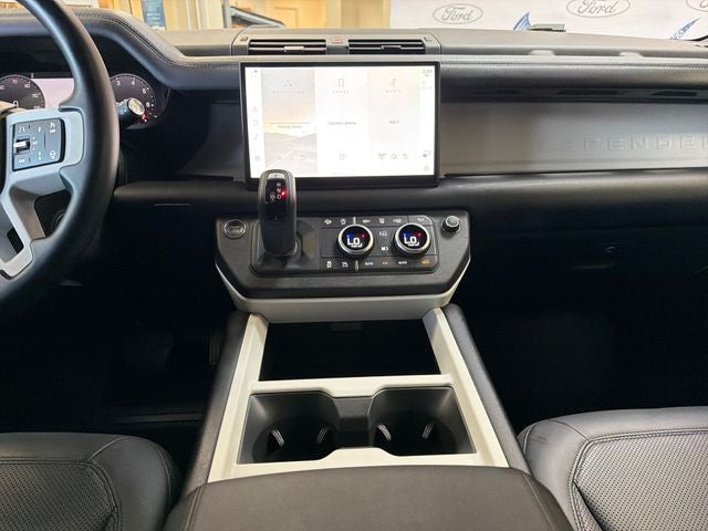 2025 Land Rover Defender 110 S