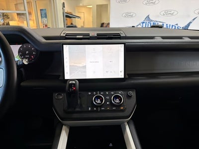 2025 Land Rover Defender 110 S
